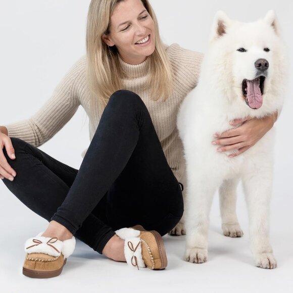 Women's Tan Faux Fur Trapper Style Upper Wrap Memory Slipper Boot Shoes - Picture 2 of 6